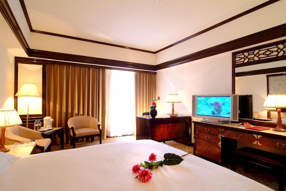 King'S Town Hotel Гаосюн Экстерьер фото