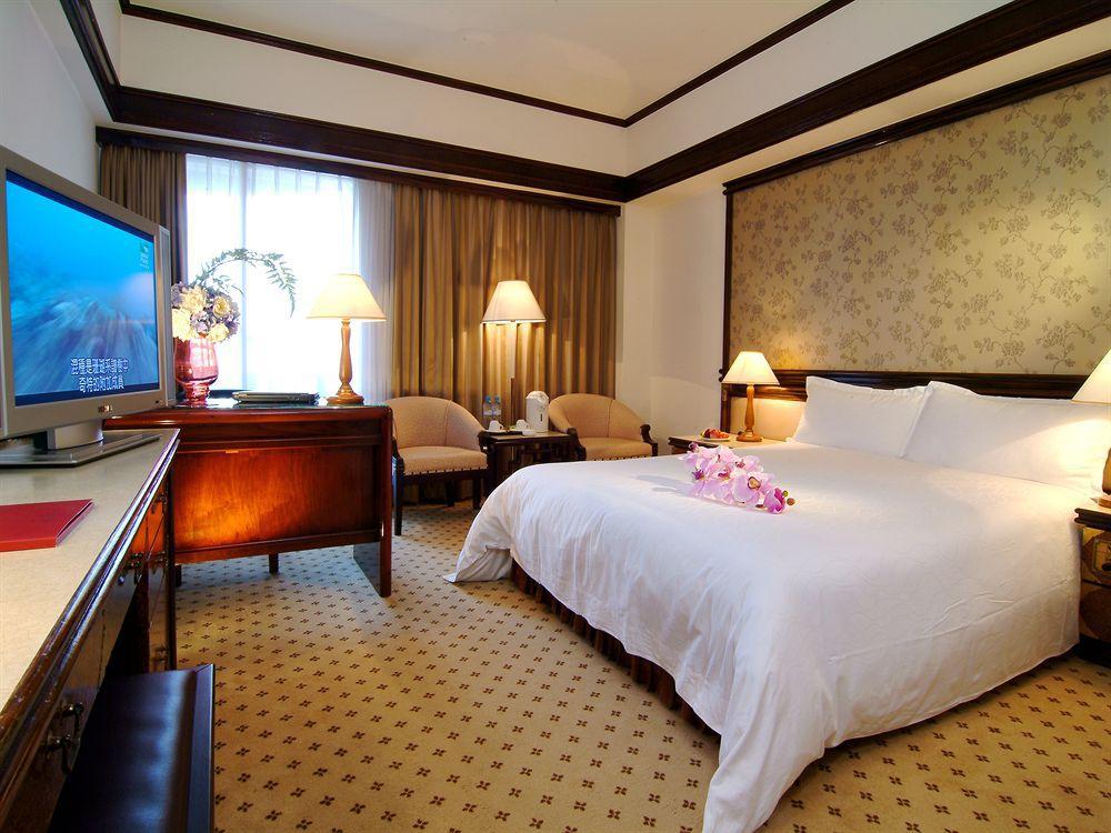 King'S Town Hotel Гаосюн Экстерьер фото