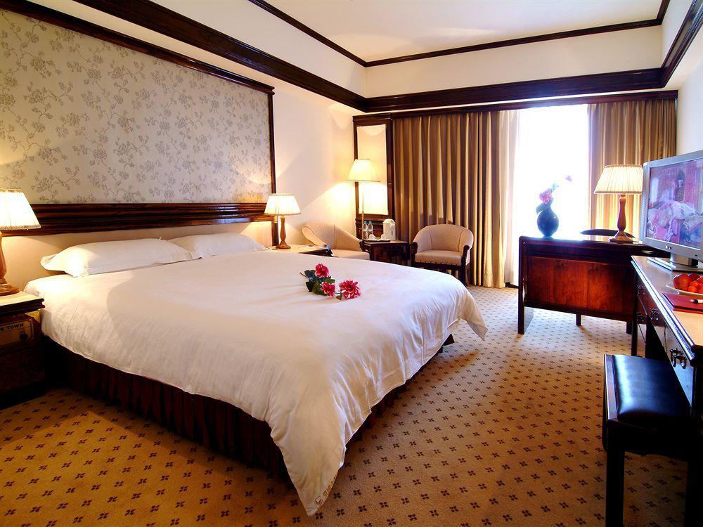 King'S Town Hotel Гаосюн Экстерьер фото