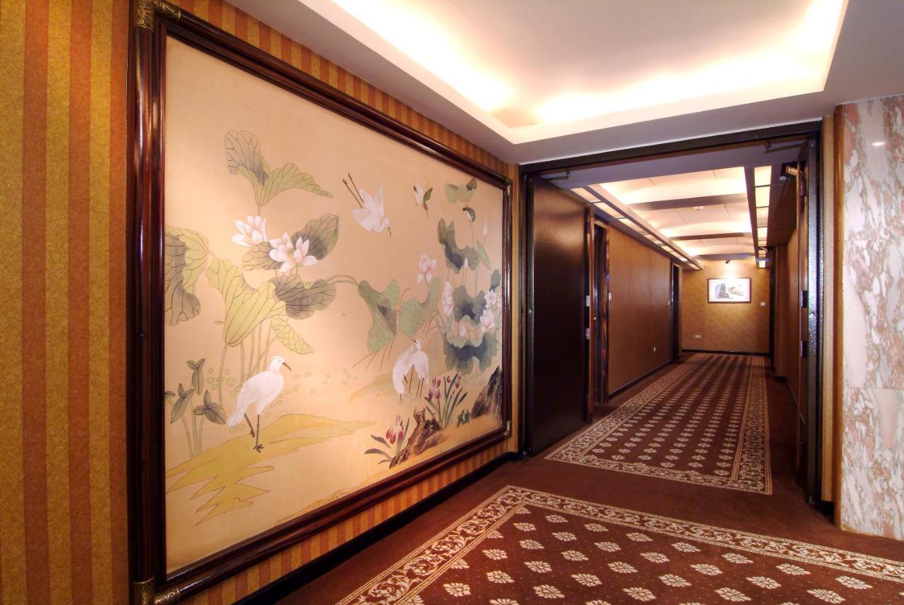 King'S Town Hotel Гаосюн Экстерьер фото