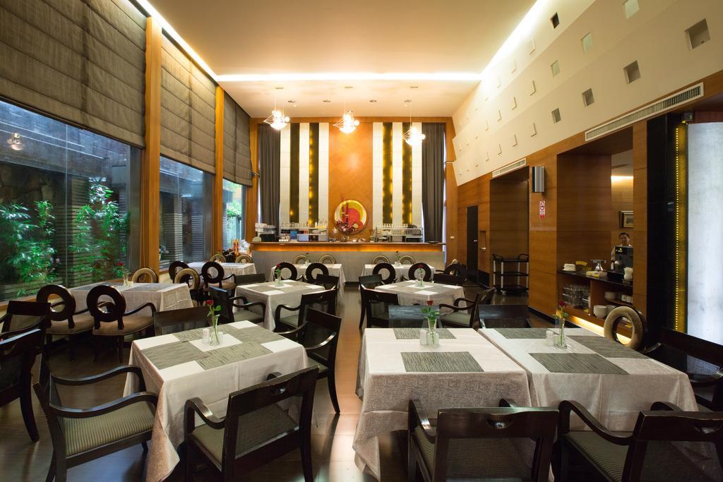 King'S Town Hotel Гаосюн Экстерьер фото