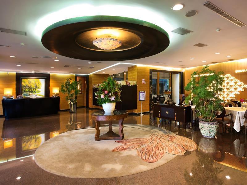 King'S Town Hotel Гаосюн Экстерьер фото