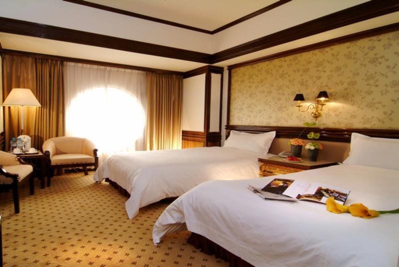 King'S Town Hotel Гаосюн Экстерьер фото