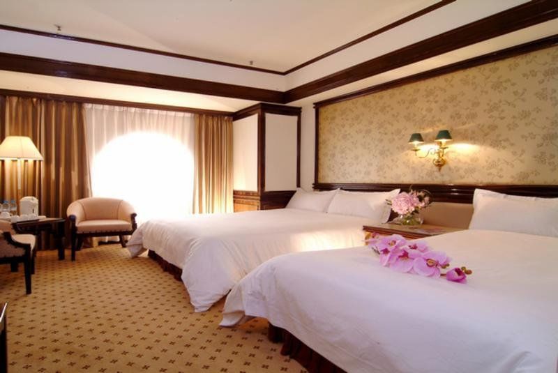 King'S Town Hotel Гаосюн Экстерьер фото
