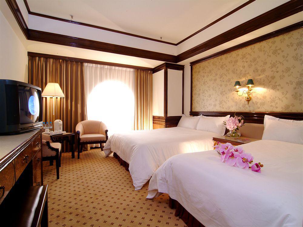 King'S Town Hotel Гаосюн Экстерьер фото